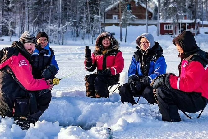 Arctic Circle Family Day - Snowmobile twin driving: sharing, switching, and staying safe