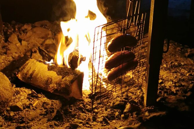 Aurora BBQ in the Private Place in Rovaniemi - The BBQ spread: warm food that keeps the wait bearable
