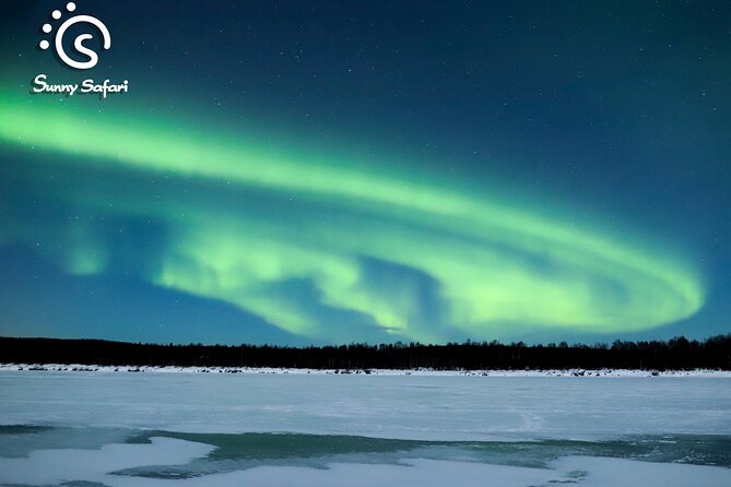 Aurora Borealis Trip in Lapland Lakeside - The guide’s job: driving to better odds, then helping you read the sky