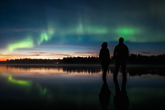 Autumn Aurora Borealis Picnic in Rovaniemi - Late-Night Aurora Quest: Why 10:00 PM Matters in Rovaniemi
