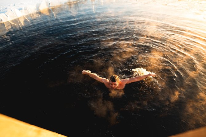Best Of Lapland: Sauna, Ice swimming, Dinner & Northern Lights - Ice Swimming on a Frozen Lake: What to Expect When It’s Really Cold