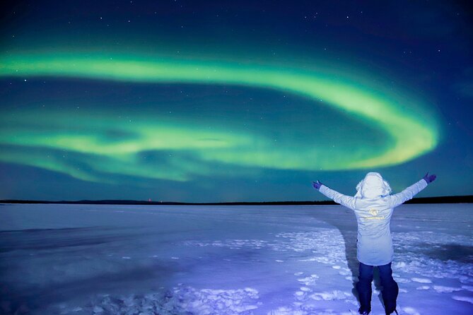 Chasing Aurora with Photographer - Small Group - The open-fire break: Lappish sausages and hot drinks