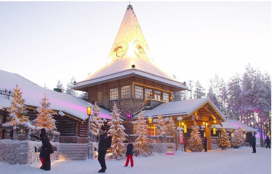 City tour and Santa Claus village visit in Lapland - City tour history: how Lapland became the Santa branded destination