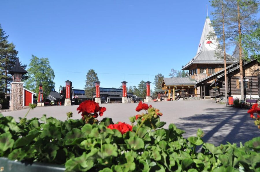 City tour and Santa Claus village visit in Lapland - Potential drawbacks to keep in mind