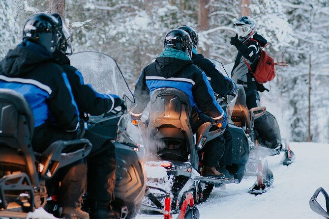 Evening Snowmobile Safari in Rovaniemi - Shared snowmobiles: what the setup means for your comfort