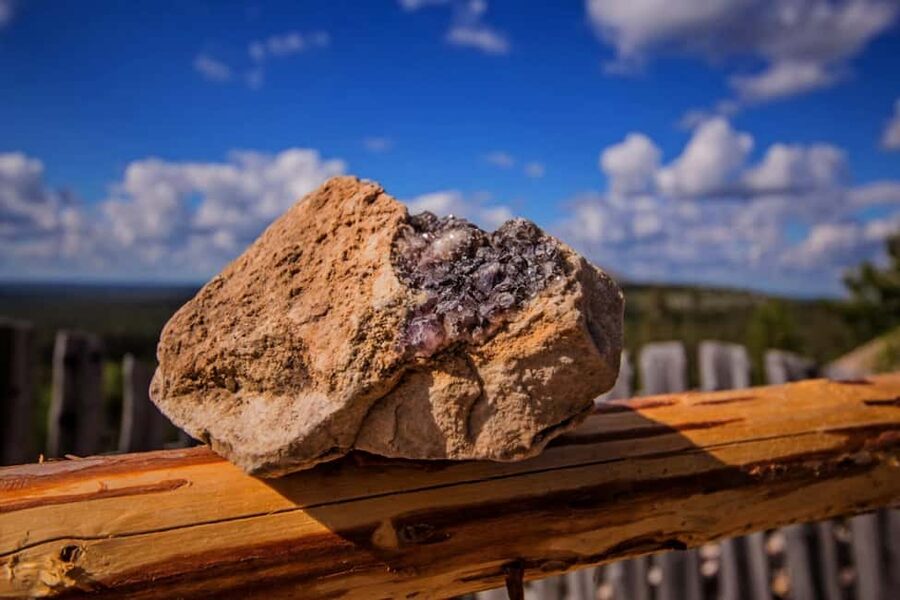 From Rovaniemi: EXCURSION TO THE AMETHYST MINE IN LUOSTO - Seasonal timing: when the Lampivaara mine runs
