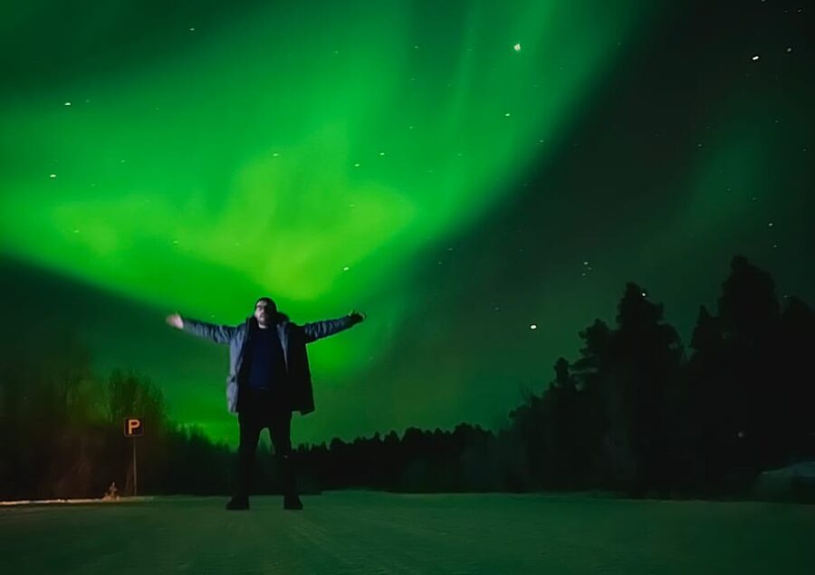 From Rovaniemi: Lapland Aurora Hunt with Barbeque - Small group energy: why it can feel personal