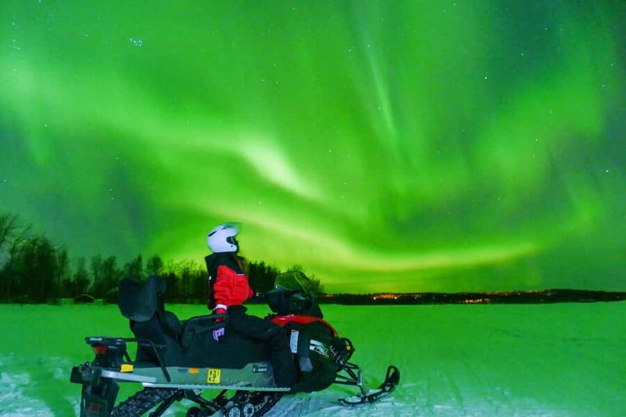 From Rovaniemi: Searching Aurora with Snowmobile - Shared snowmobiles: how the driving works without the stress