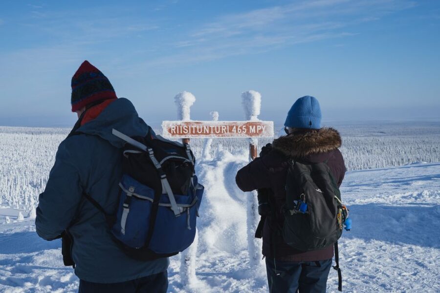 Hiking in Riisitunturi National Park with Photographer - BBQ lunch by campfire: the break that keeps you warm and present