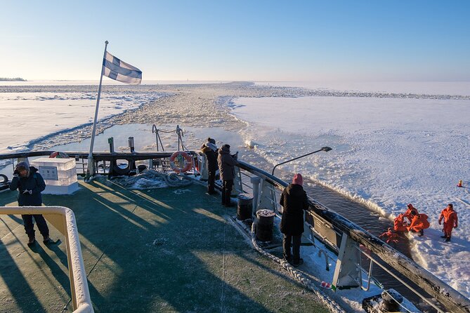 Icebreaker Sampo Cruise with transfer from Rovaniemi - Inside the ship: the guided A1 tour and the onboard meal