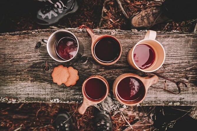 Korouoma canyon national park & frozen waterfalls with BBQ - BBQ lunch after the hike: warm food, no fuss, right where you are