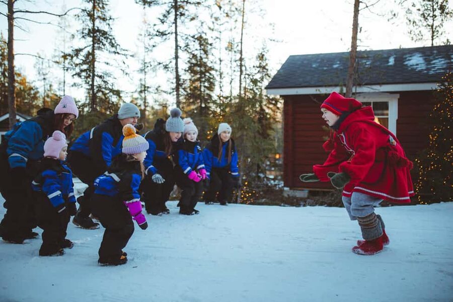 Magical Private Santa Visit, Reindeer Ride & Elf Workshops - Getting to Apukka Resort: pickup windows and why timing matters