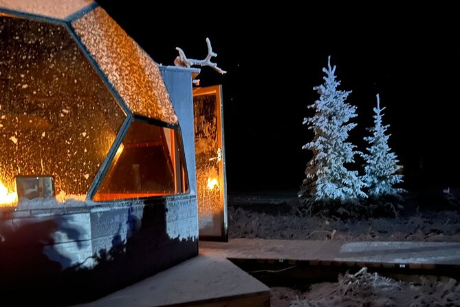 Northern Lights dinner in a Glass Igloo - Northern Lights odds: how timing and weather really affect your night