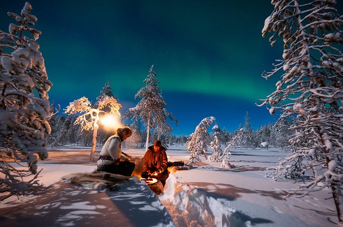 Northern Lights Hunting Expedition in Ranua, Lapland - Practical checklist for a cold, dark night