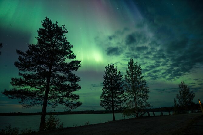 Northern Lights Tour with BBQ and drinks - The Campfire Stop: Sausages, Stories, and Warmth While You Look Up