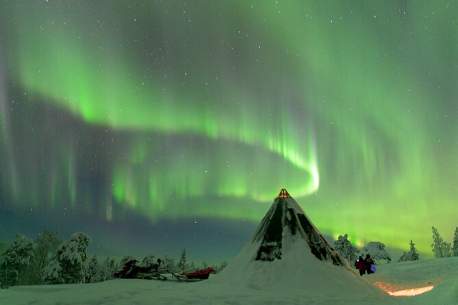 Private Aurora Tour (5 or more) by Aurora Experts - Rovaniemi - Why this Rovaniemi night is built around darkness