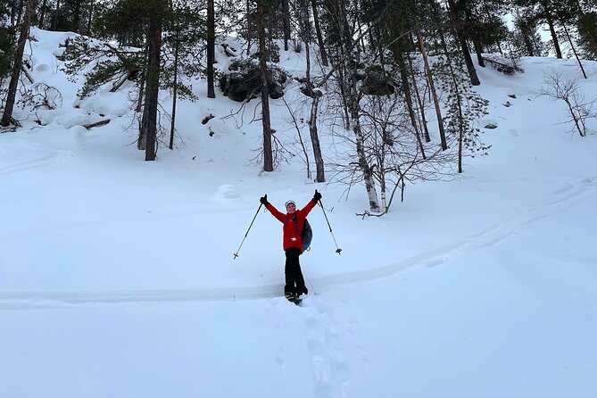 Private Snowshoeing Tour In Pyhätunturi With A Local Guide - Stop 1: Pyhätunturi walk time and learning the snowshoe rhythm