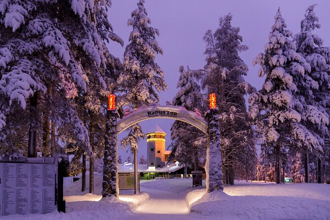 Ranua Zoo Tour VIP Car (private service) - Family-friendly details: sleds for smaller kids