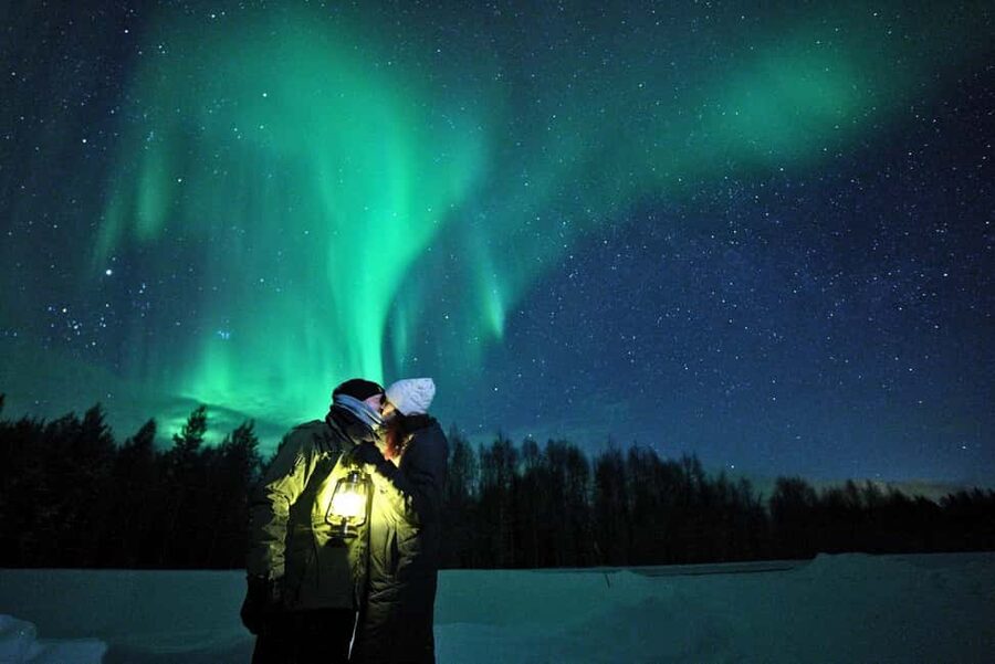 Rovaniemi:%100 Money Back Guarantee Northern Lights Hunting - What to Bring (And What to Skip)
