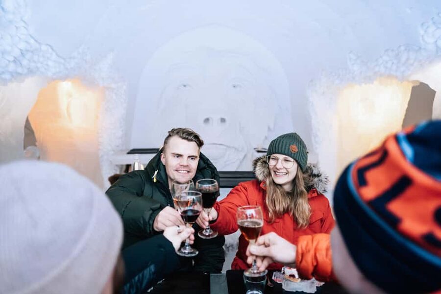 Rovaniemi: Arctic SnowHotel Tour and Dinner with Transfers - The Bus Ride and the Arrival Mood Shift
