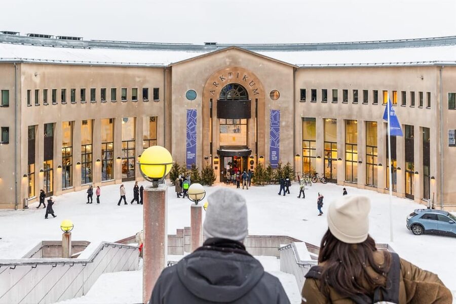 Rovaniemi: Arktikum Science Centre and Museum Entry Ticket - Café and lunch buffet: plan for warmth, and check your day