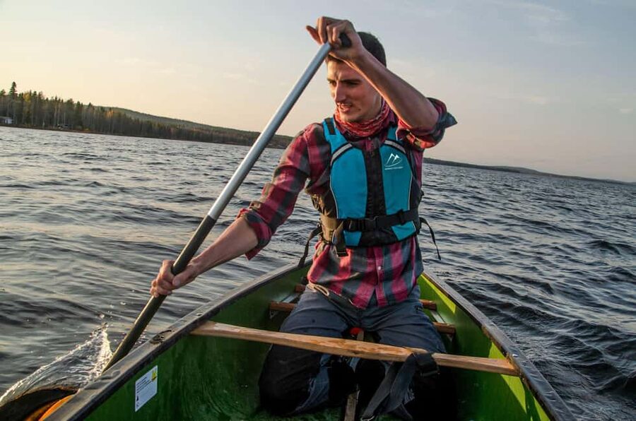 Rovaniemi: Canoe Adventure in Lapland - Evenings for Sunsets, Autumn for Cold-Water Courage