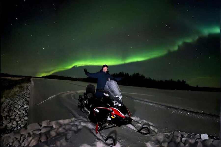 Rovaniemi: Drive New 2025 Snowmobiles - Aurora Adventure - Practical Tips to Stay Warm, Confident, and Unhurried