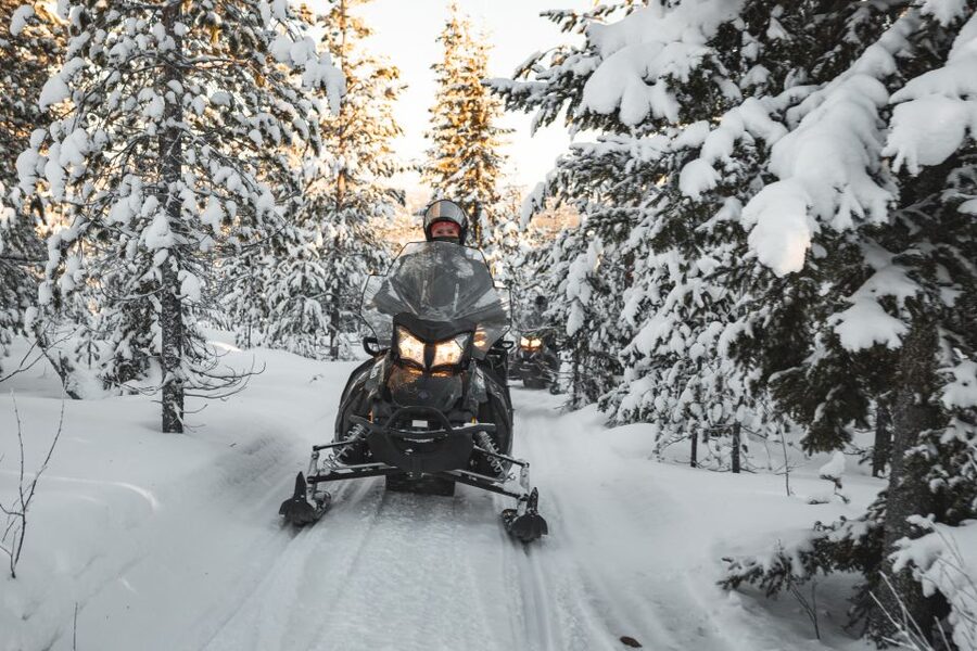 Rovaniemi: Electric Snowmobile Safari to Arctic Wilderness - The 3-Hour Ride Plan: Pickup, Gear Up, and When Night Takes Over