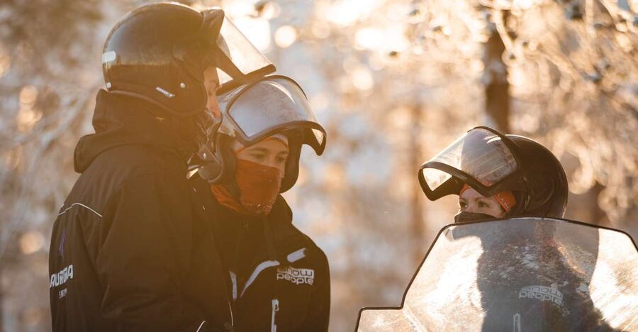 Rovaniemi: Electric Snowmobile Safari to Arctic Wilderness - Following the Guide on Snow Routes: Viewpoints and Hot Drinks