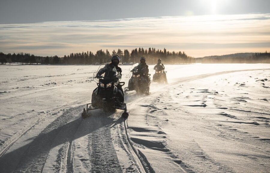 Rovaniemi: Electric Snowmobile Safari Tour with Ice Fishing - How the 3-Hour Flow Works: Pickup, Gear, Ride, Fishing, Kota Lunch