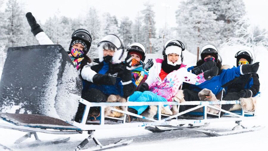 Rovaniemi: Family Snowmobile Safari with Campfire and Snacks - Equipment and clothing: why “included thermal gear” is more than a perk