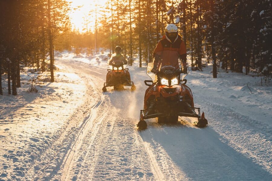 Rovaniemi: Family Snowmobile Trip with Guide and Picnic - Logistics and safety details you should not ignore