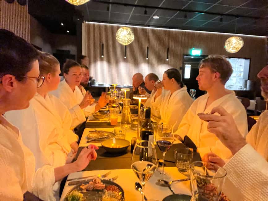 Rovaniemi: Forest Spa, Outdoor hot tubs and bathrobe dinner - Wave sauna with panoramic forest views