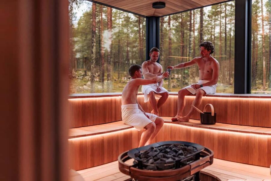 Rovaniemi: Forest Spa, Outdoor hot tubs and bathrobe dinner - Bathrobe dinner: Hot Rock, local ingredients, and Arctic flavors