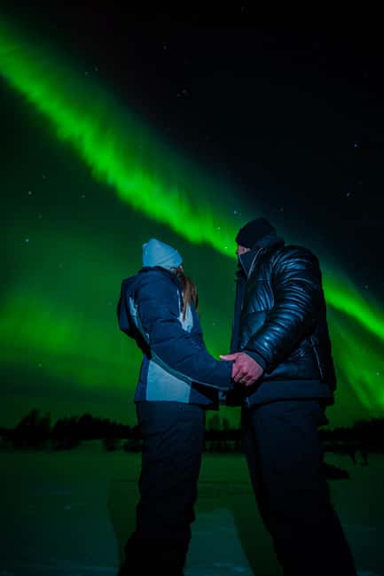 Rovaniemi: Guaranteed Aurora Hunt with Local Guides & Photos - Why This Rovaniemi aurora hunt feels different