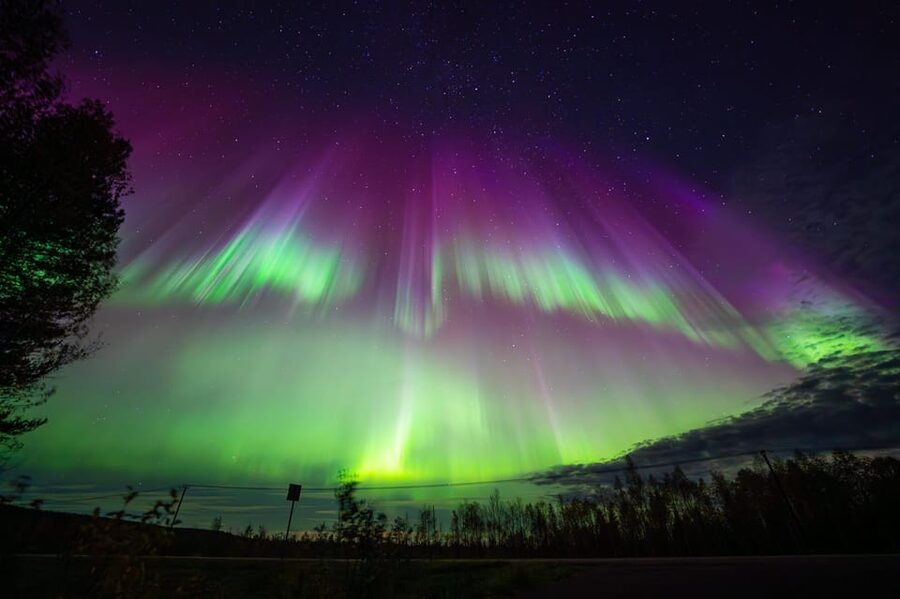 Rovaniemi: Guaranteed Ultimate Aurora Hunt with Photographer - The 8-Hour Rhythm: Pickup, Gear, and Settling In