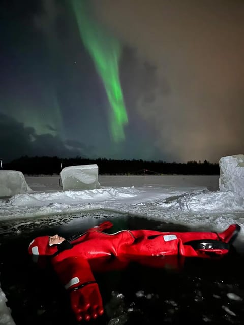Rovaniemi: Ice Floating Experience with Northern lights - Ice floating over Lapland’s frozen lake: what you’re really doing