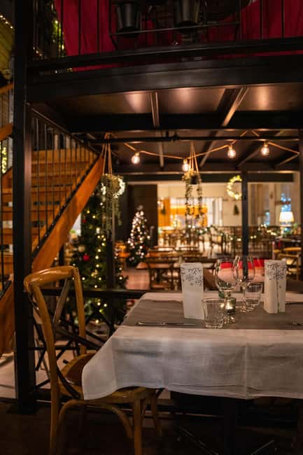 Rovaniemi: Insider Guided Food Tour with 5 Tastings - A 3.5-hour Finnish menu across five Rovaniemi stops