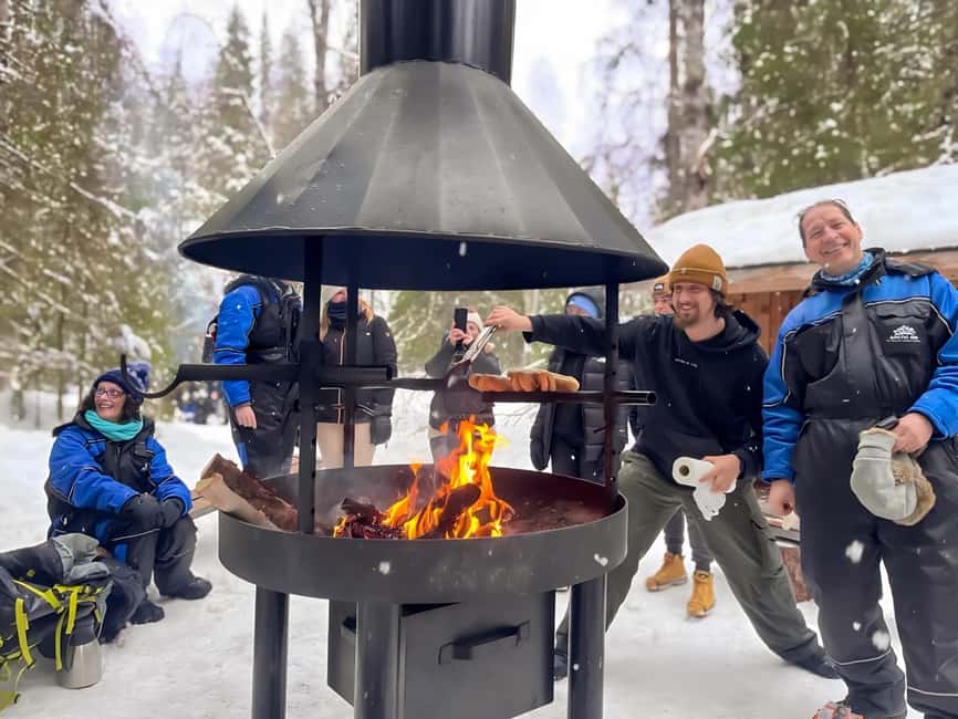 Rovaniemi: Korouoma Canyon Frozen Waterfalls Hike & BBQ - BBQ by the campfire: why the warm-up break matters