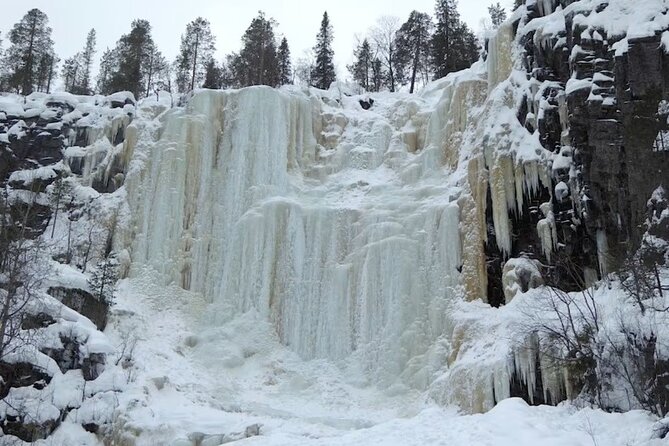 Rovaniemi: Korouoma Frozen Waterfalls Hike with Hot BBQ Lunch - The canyon hike: 5 kilometers of icy paths and where the real challenge is