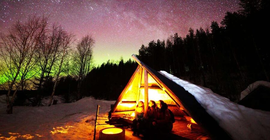 Rovaniemi: Lapland Northern Lights Tour with BBQ - Where you meet, and how to show up for the cold