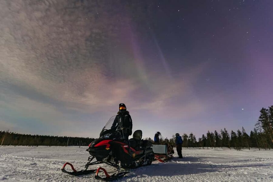 Rovaniemi: Northern Lights Family-Friendly Snowmobile Safari - Getting to the Arctic start point in Rovaniemi