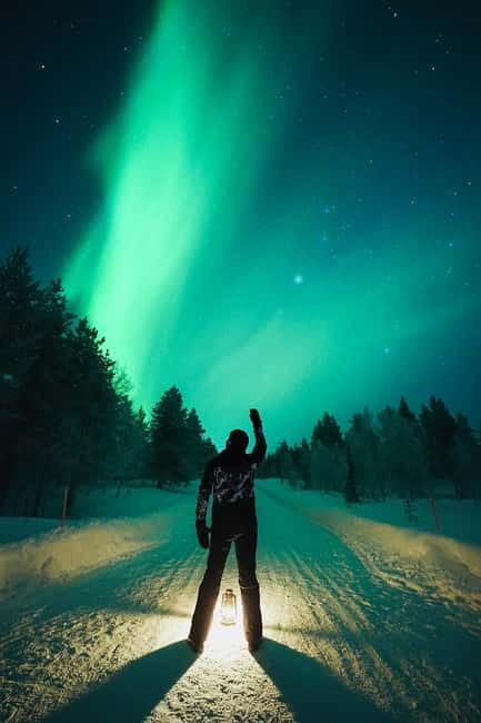 Rovaniemi: Northern Lights Group Tour with Guaranteed View - The Photo Part Isn’t a Bonus—It’s Part of the Plan
