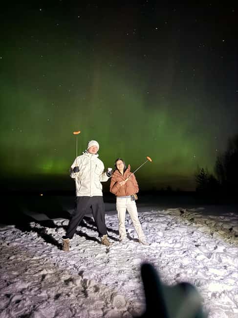 Rovaniemi:Northern Lights Hunt in Lapland Wilderness - What’s Included in the Warmth: Van, Drinks, Snacks, and Stories