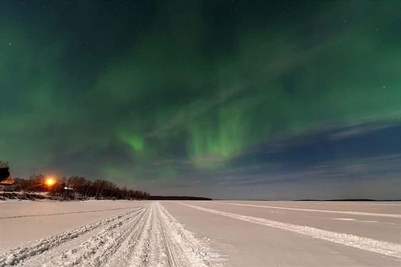 Rovaniemi: Northern Lights Hunters. Aurora + BBQ - The Secret Stop: Warm Drinks, BBQ Atmosphere, and Sky-Watching