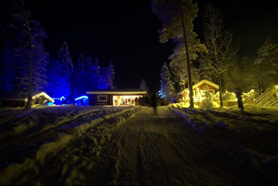 Rovaniemi: Northern Lights Hunting in Lappish old cottage - Escaping Rovaniemi’s lights for a real star hunt