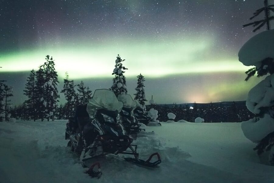 Rovaniemi: Northern Lights Tour with Electric Snowmobiles - Northern Lights Viewing: What You Can Do to Improve Your Odds