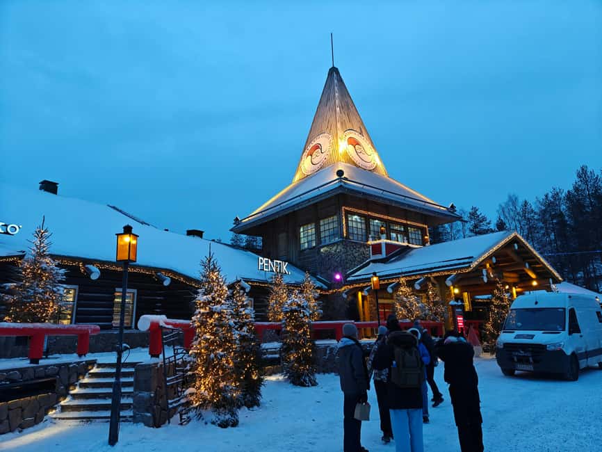 Rovaniemi: Private Santa Claus Village Tour & Sleigh Ride - Santa Claus Village with priority meeting and professional photos