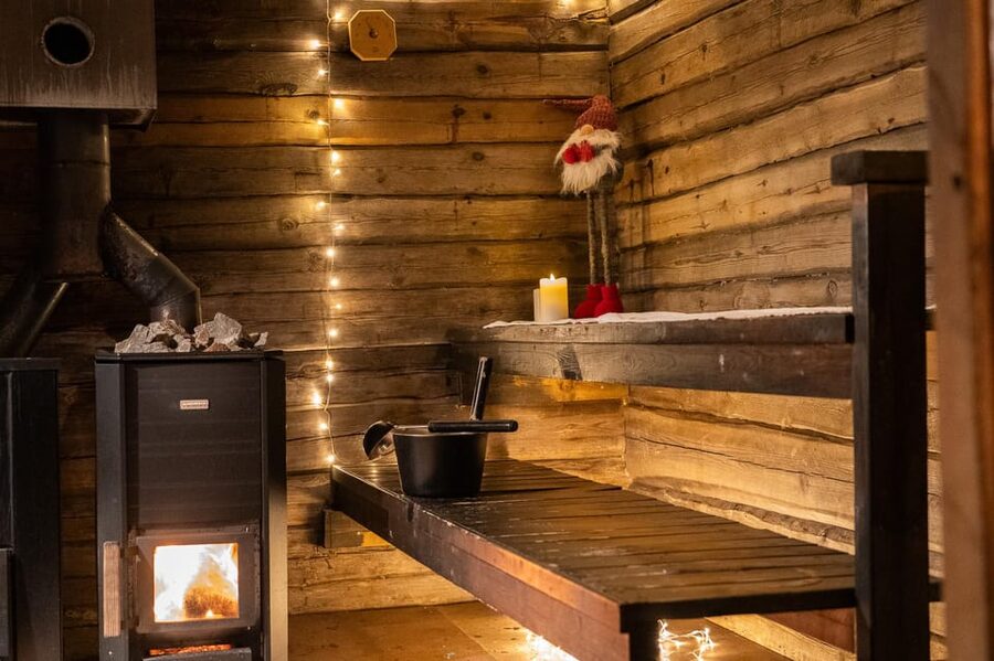 Rovaniemi: Private Sauna and Ice Swimming Tour with Snacks - Who should do it (and who should skip it)