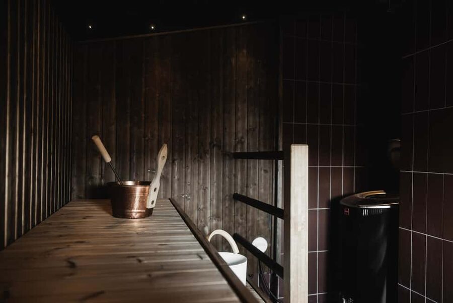 Rovaniemi: Private Sauna and Lounge - Small Comforts That Add Up: Towels, Toiletries, and Warm Drinks